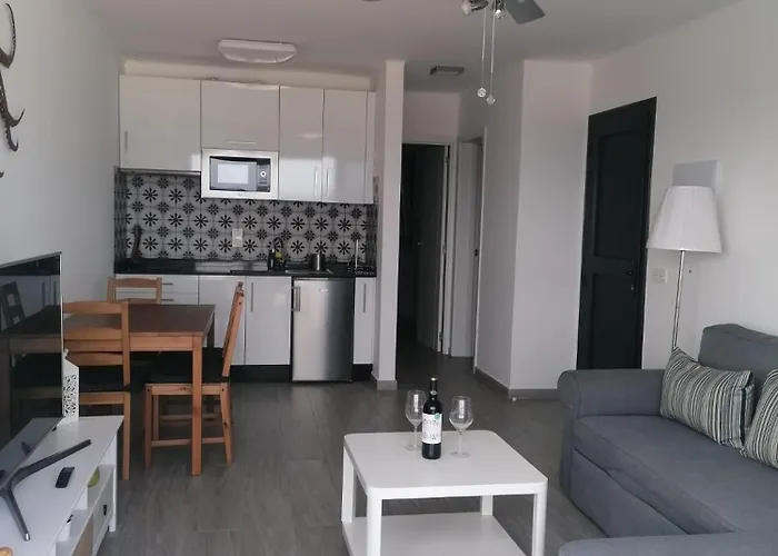 Alyce Apartmán Tías