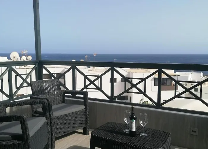 Alyce Apartmán Tías