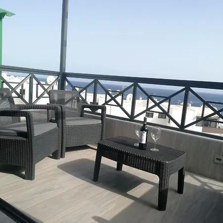 Alyce Apartment Tías